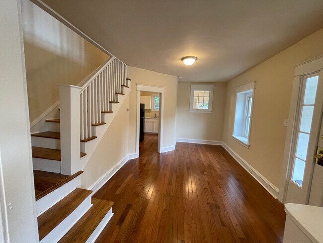 Building Photo - 143 N Highland Ave