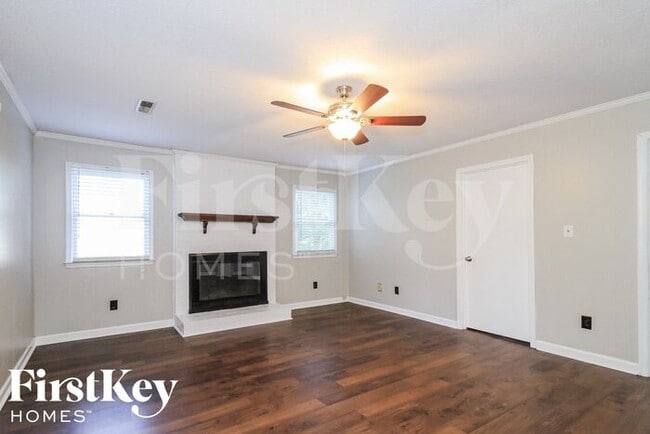 Building Photo - 3806 Langdon Dr