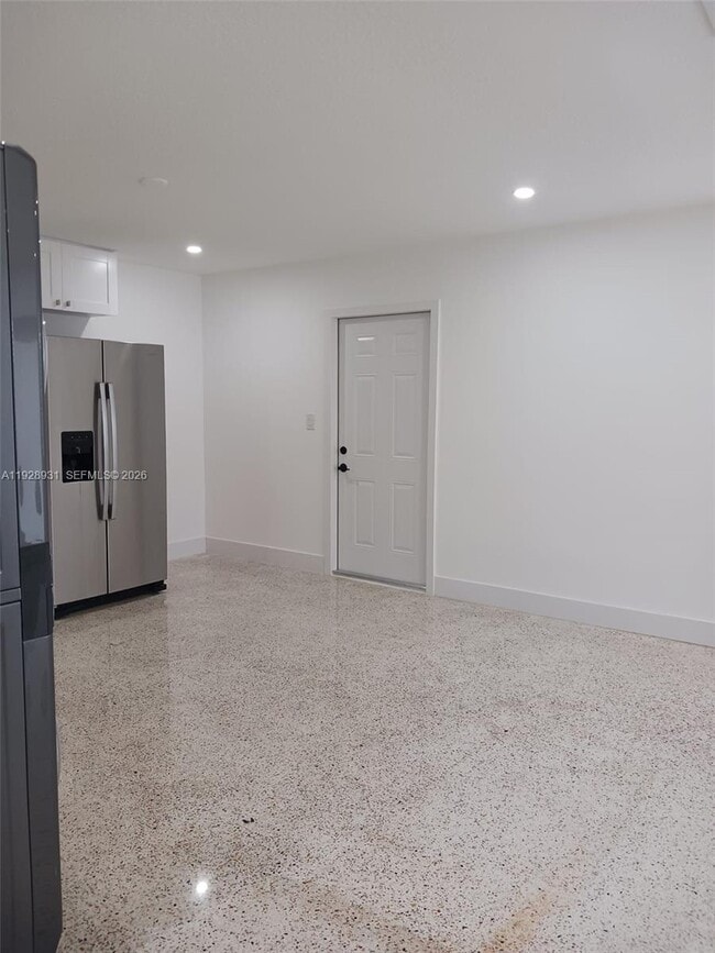 Building Photo - 9228 SW 37th St