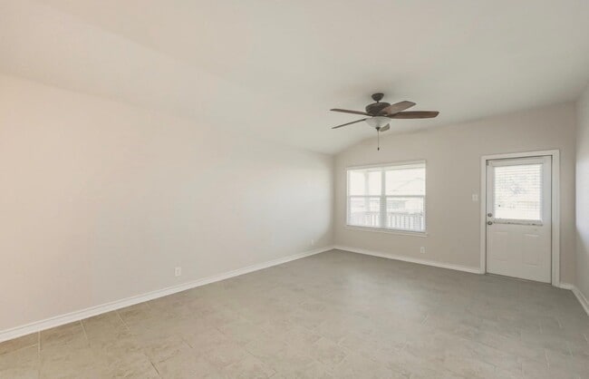 Building Photo - 15426 Bobwhite Quail