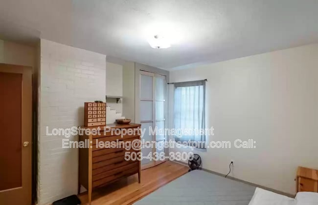 Building Photo - 744 NW 16th St