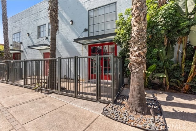 Building Photo - 420 San Pedro St