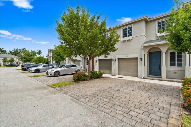 Building Photo - 1385 NW 208th Terrace