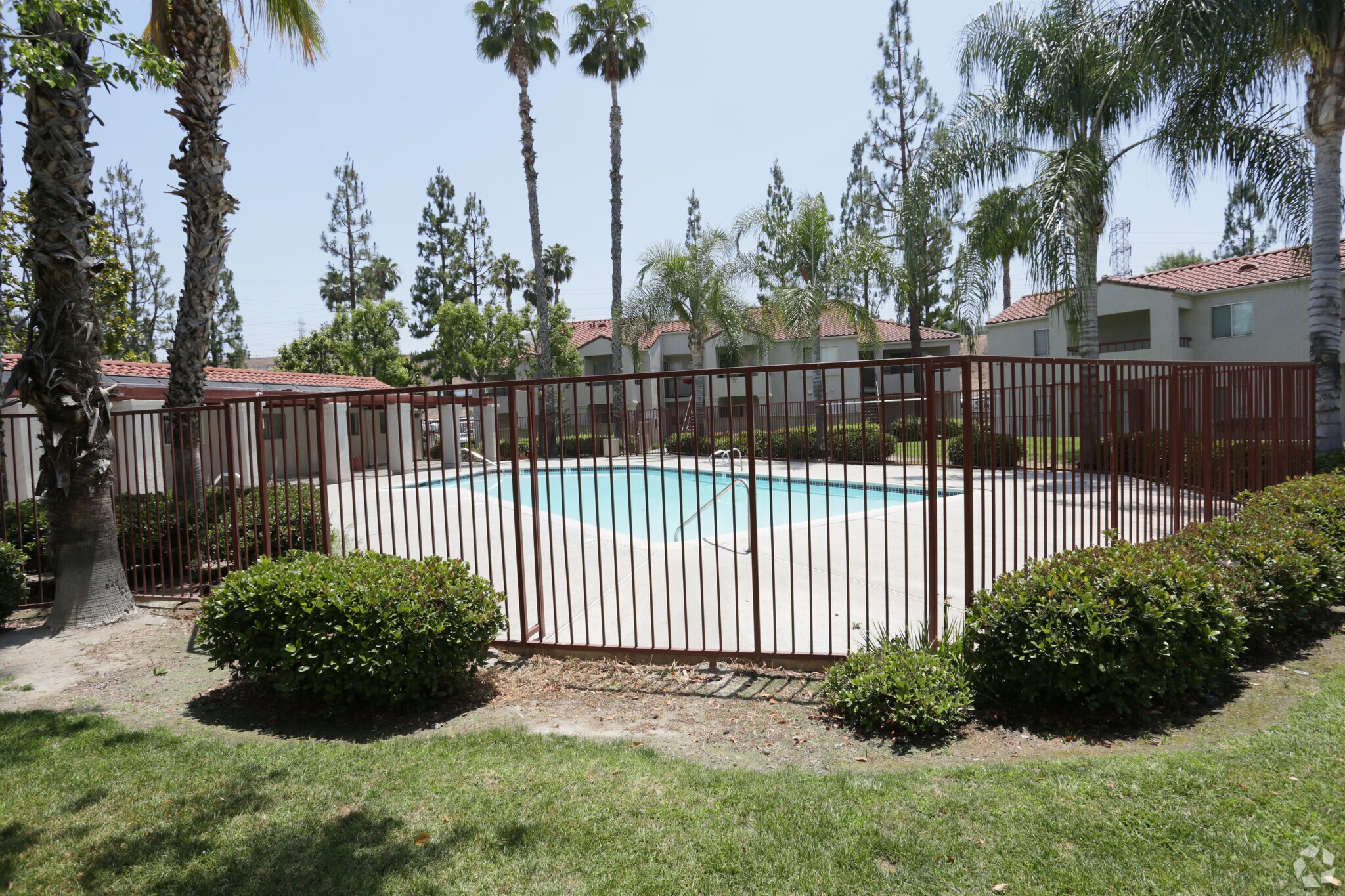 Nova Pointe Apartments 800 E Washington St Colton CA 92324