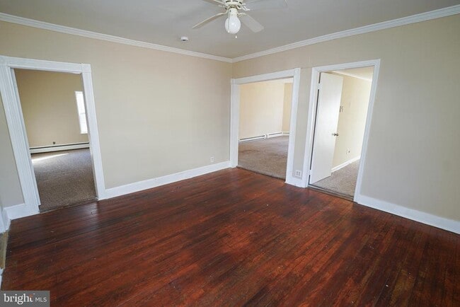 Building Photo - 303 E Main St