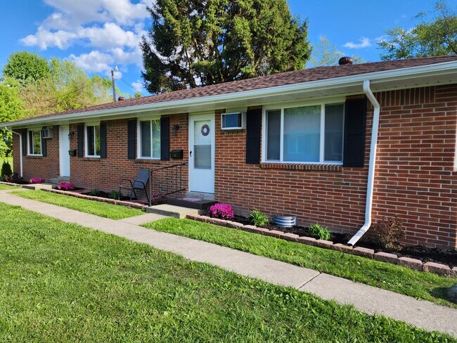 Primary Photo - 5844 Acres Rd