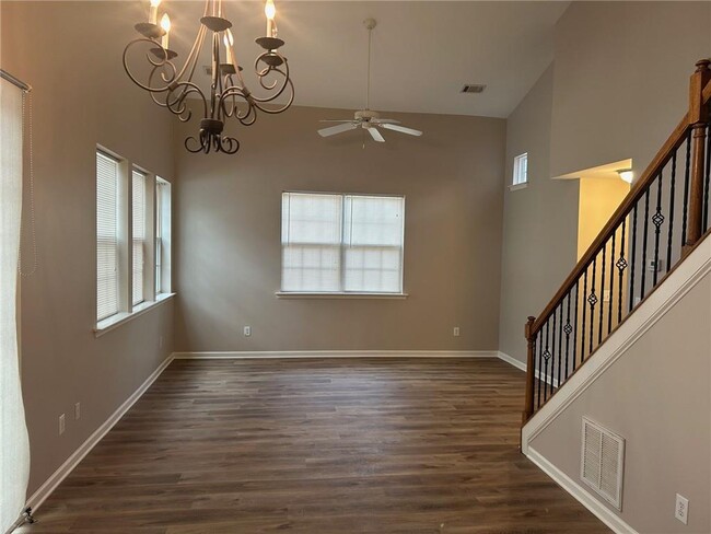 Building Photo - 416 Chatooga Ln