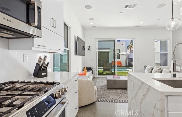 Building Photo - 2705 Paragon Loop