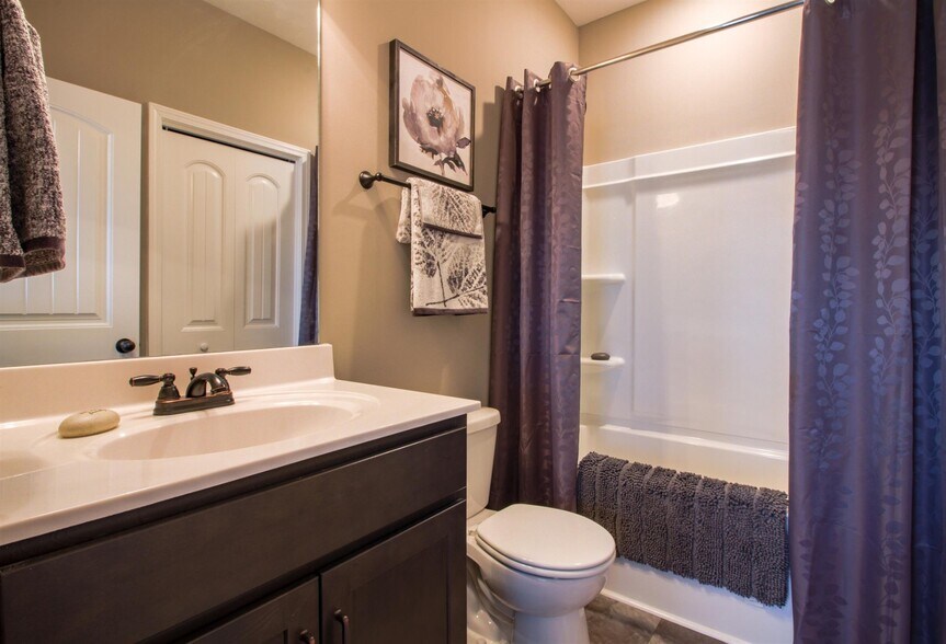 Building Photo - 169 Dundee Dr