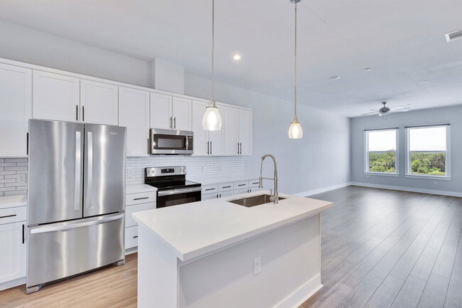 Building Photo - 4507 E Martin Luther King Jr Blvd