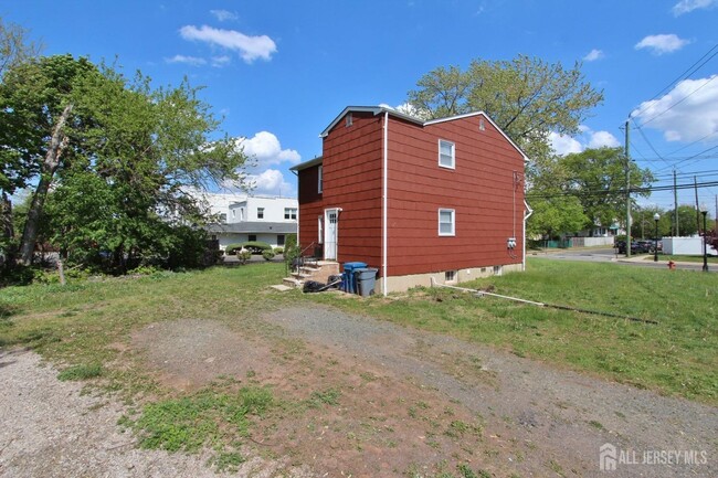 Building Photo - 520 Hamilton Blvd