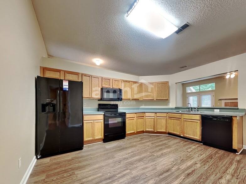 Building Photo - 334 Turtle Dove Dr
