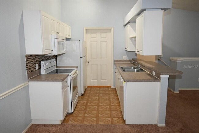 Building Photo - 36113 Deer Creek Dr