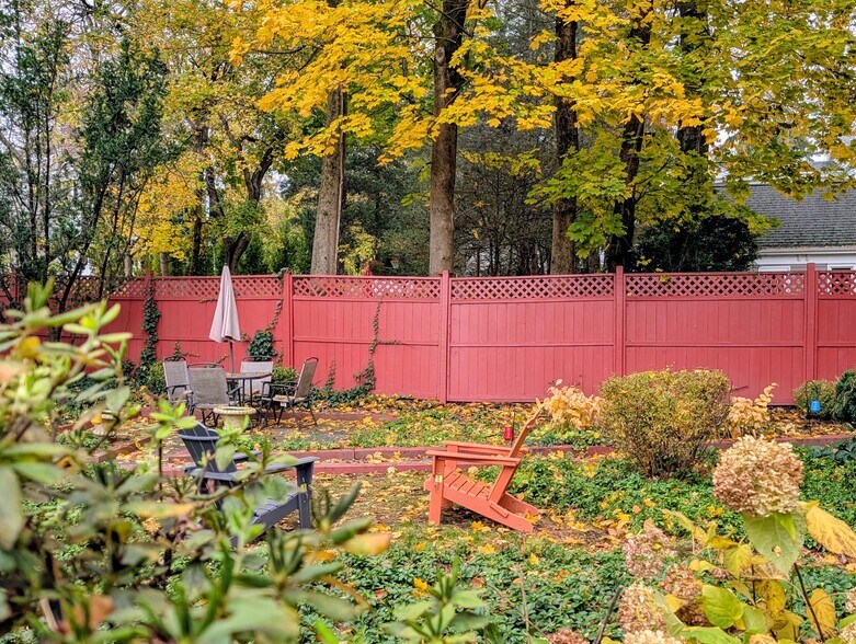 Building Photo - 156 Mercer St