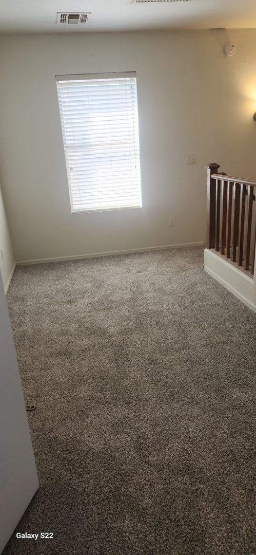 Building Photo - 3 BEDROOM IN THE SPECTRUM AT VAL VISTA