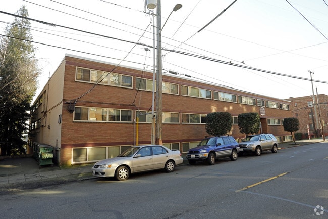 Olympic Terrace - Prime location for walkable living near shops and restaurants!