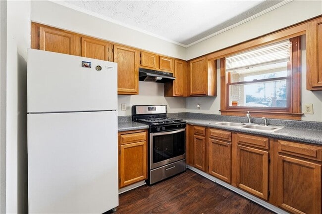 Building Photo - 6148 Winfield Ct