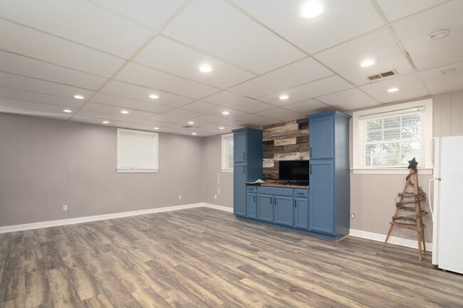 Building Photo - 3438 Snaffle Rd