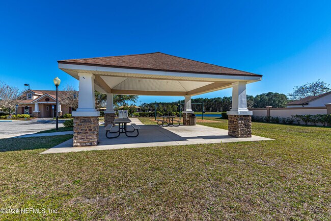 Building Photo - 12212 Angleterre Dr