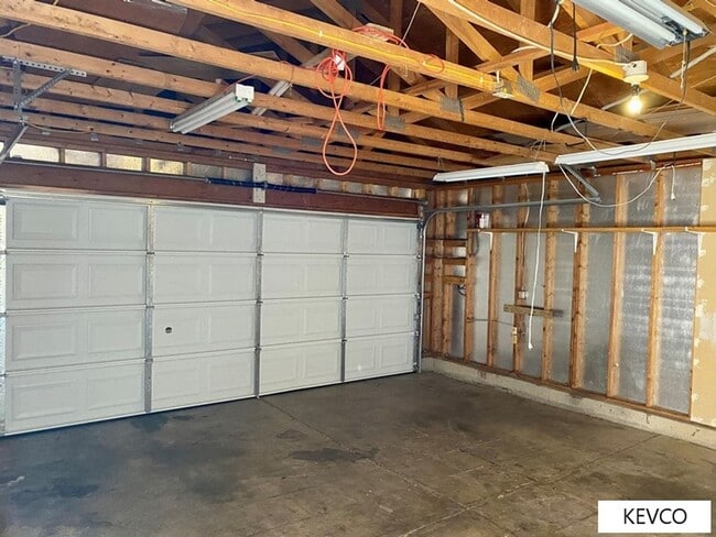 Building Photo - Stunning Home in Central FoCo!