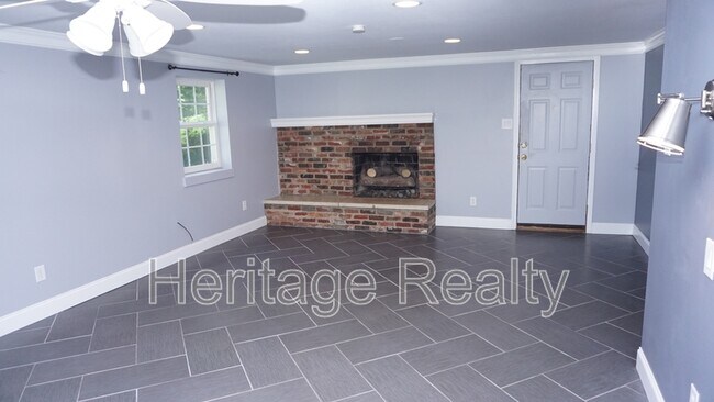 Building Photo - 529 Bardon Rd NW