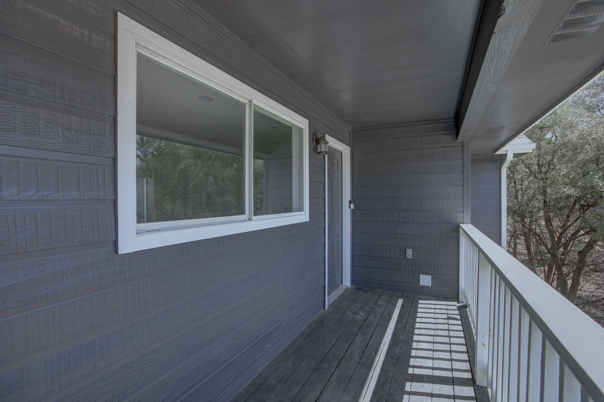 Building Photo - 450 Shady Bluff Dr