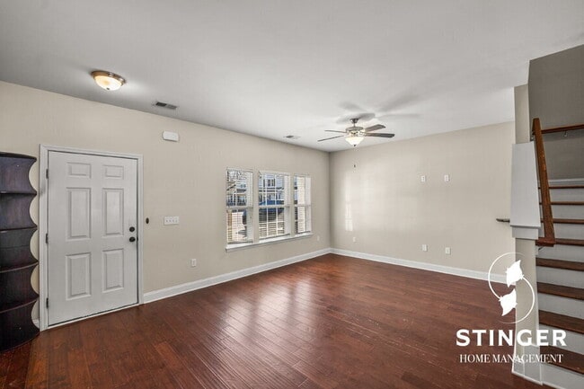 Building Photo - 143 Bella Way