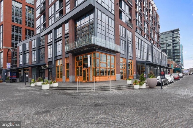 Building Photo - 244 G St SW
