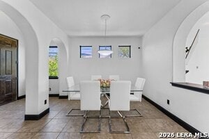 Building Photo - 1346 Nicholas Manor