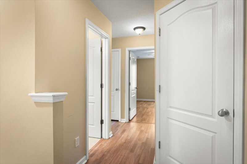 Building Photo - 408 Walnut Ct