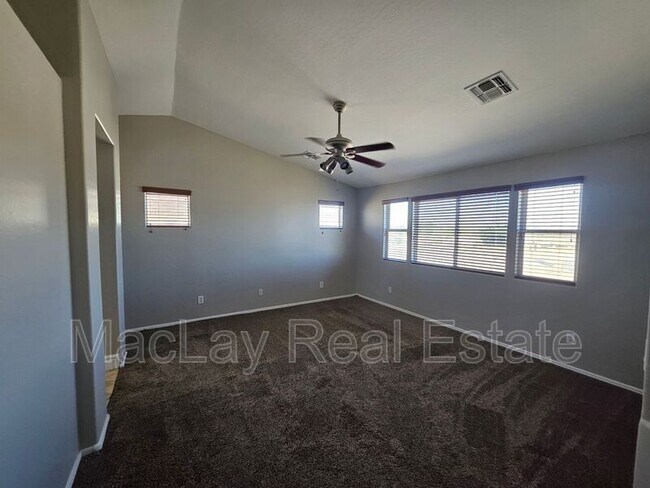 Building Photo - 3936 E Minton St