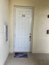 Building Photo - 3500 Oaks Clubhouse Dr