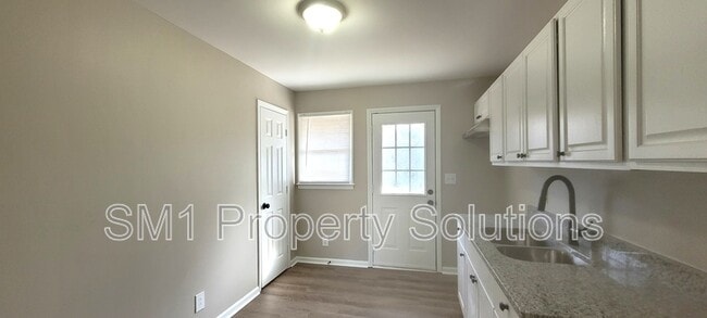 Building Photo - 1417 Ardmore Dr