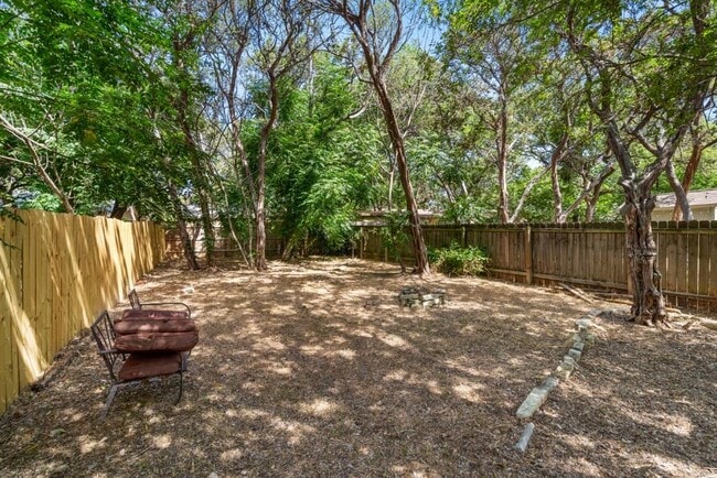 Building Photo - 7228 Aldea Dr