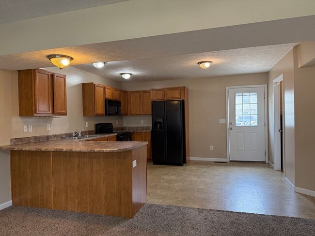 Building Photo - 3 bedroom, 2.5 bath townhome *ASK US ABOUT...