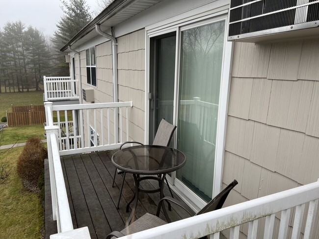 Private balcony - 140 Doxbury Ln