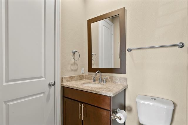 Building Photo - 640 S Pearl Expy