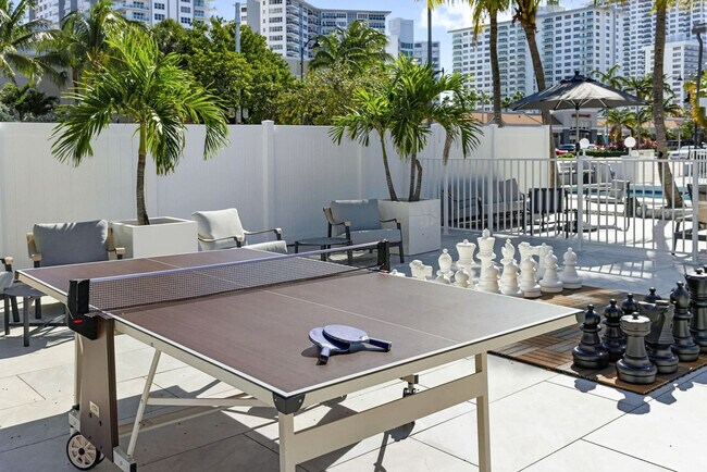 Building Photo - 3621 N Ocean Blvd