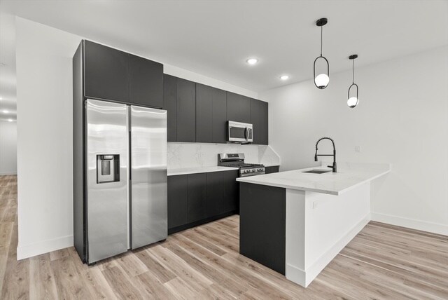 Building Photo - 6538 S Rhodes Ave