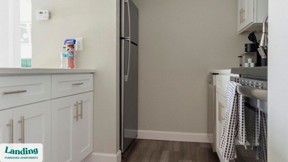 Building Photo - 7601 Carlton Arms Dr