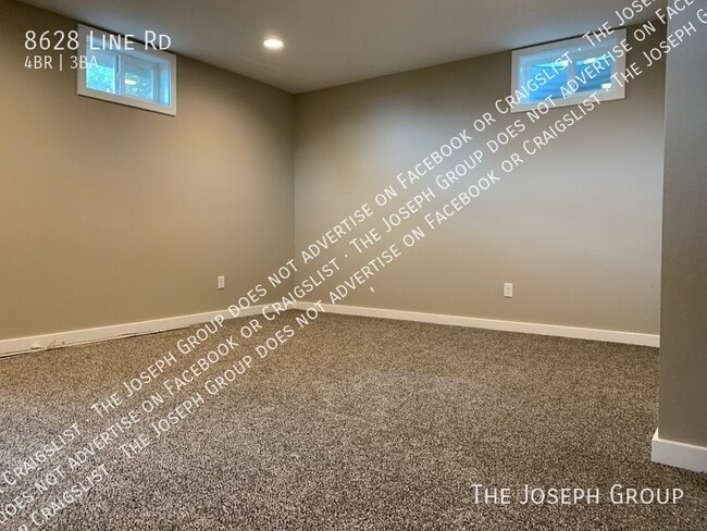 Building Photo - 8628 Line Rd