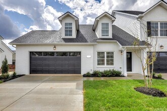 Building Photo - 3 BD 2.5 BA | 2 Car Garage | End Unit Townhome