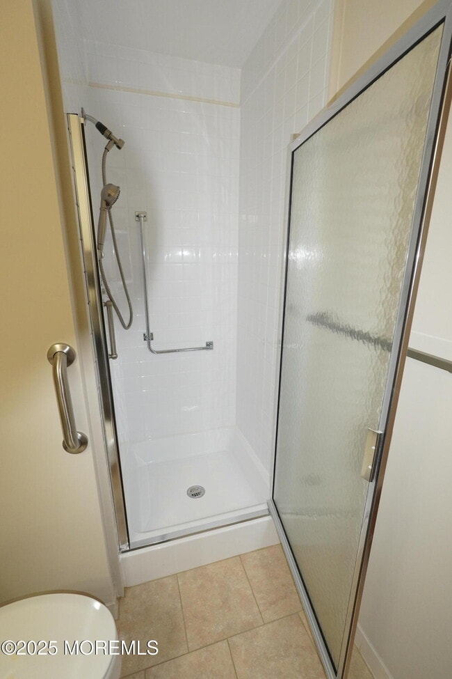 Building Photo - 49 Hastings Rd