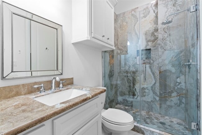Building Photo - 6404 Community Dr