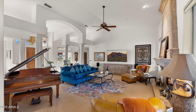 Building Photo - 5910 E Cielo Run S