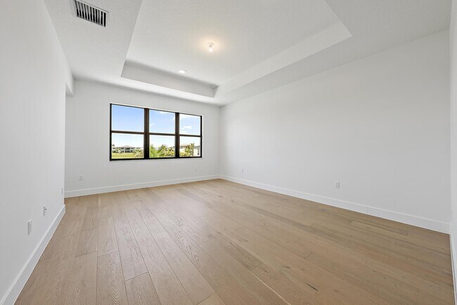 Building Photo - 20471 Southernwood Ave