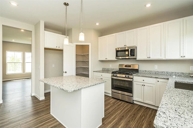 Building Photo - 705 Myatt Dr