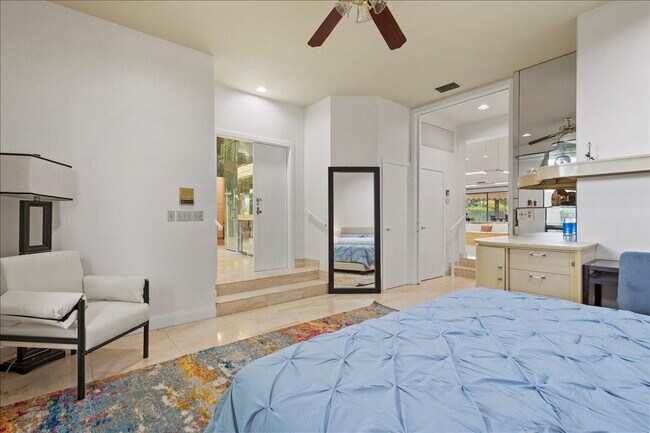 Building Photo - 5304 Woodlands Blvd