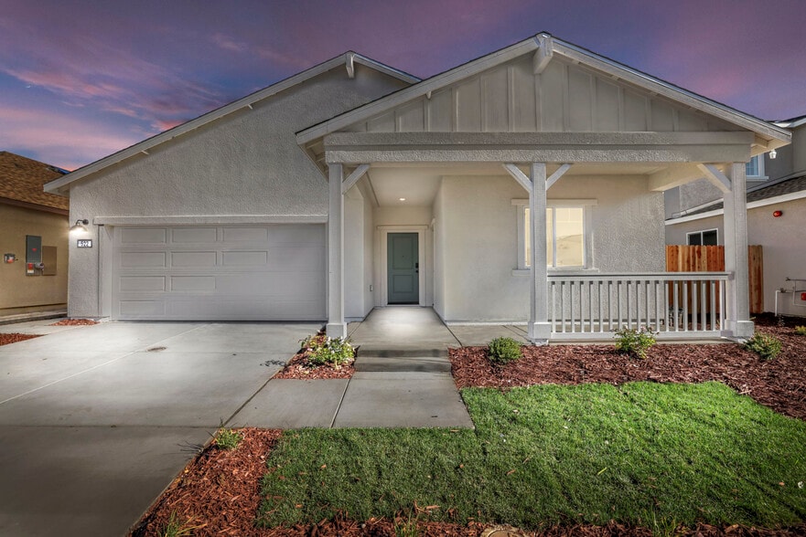 Building Photo - 522 Bedfordshire Dr