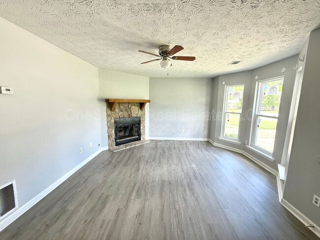 Building Photo - 3626 N Hopkins Ct